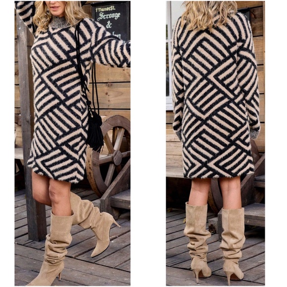 Classic Geo Print Fuzzy Loose Fit Sweater dress - Picture 4 of 6